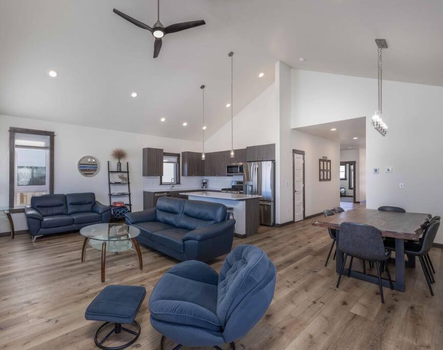New 3br In W/ Mtn Views And Trails * Bozeman