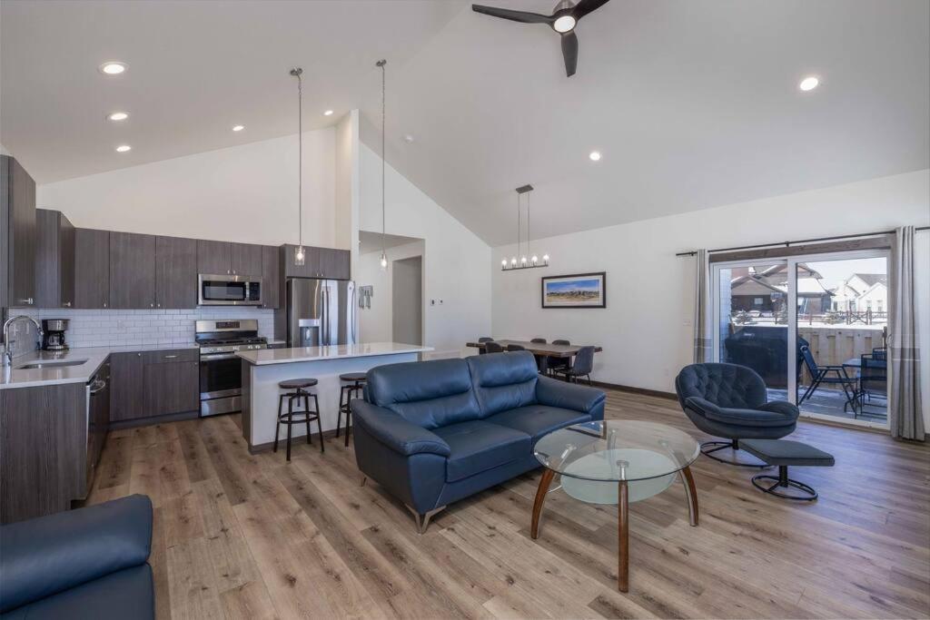 New 3br In W/ Mtn Views And Trails Holiday home Bozeman